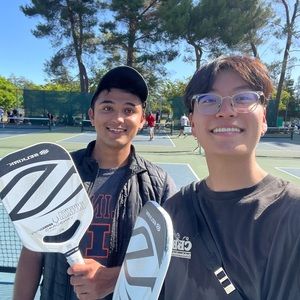 Meet your Posher, Max